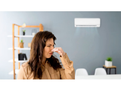 Кондиціонер може бути причиною неприємного запаху у домі 